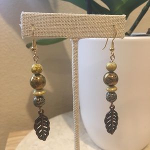 ⭐️Semiprecious Stone Leaf Earrings MM Design
